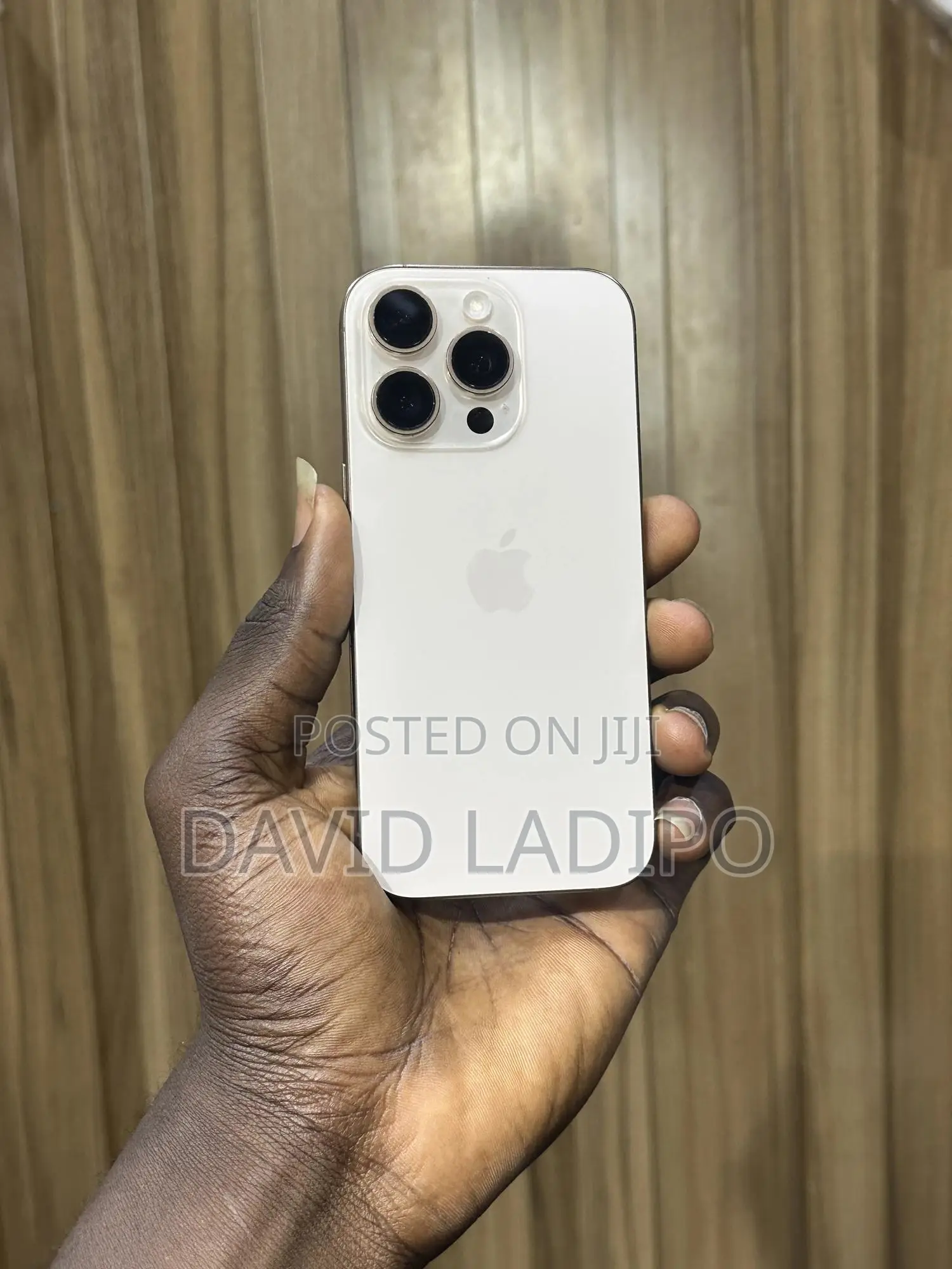 Apple iPhone 16 Pro 256 GB Gold