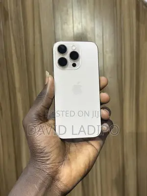 Apple iPhone 16 Pro 256 GB Gold