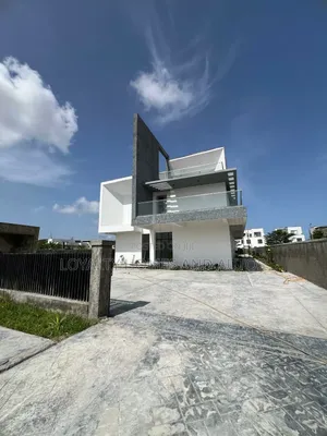 Furnished 6bdrm Mansion in Pinnock Estate Beach, Lekki for sale