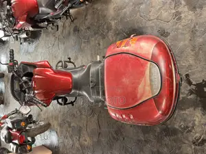 Honda 2014 Red
