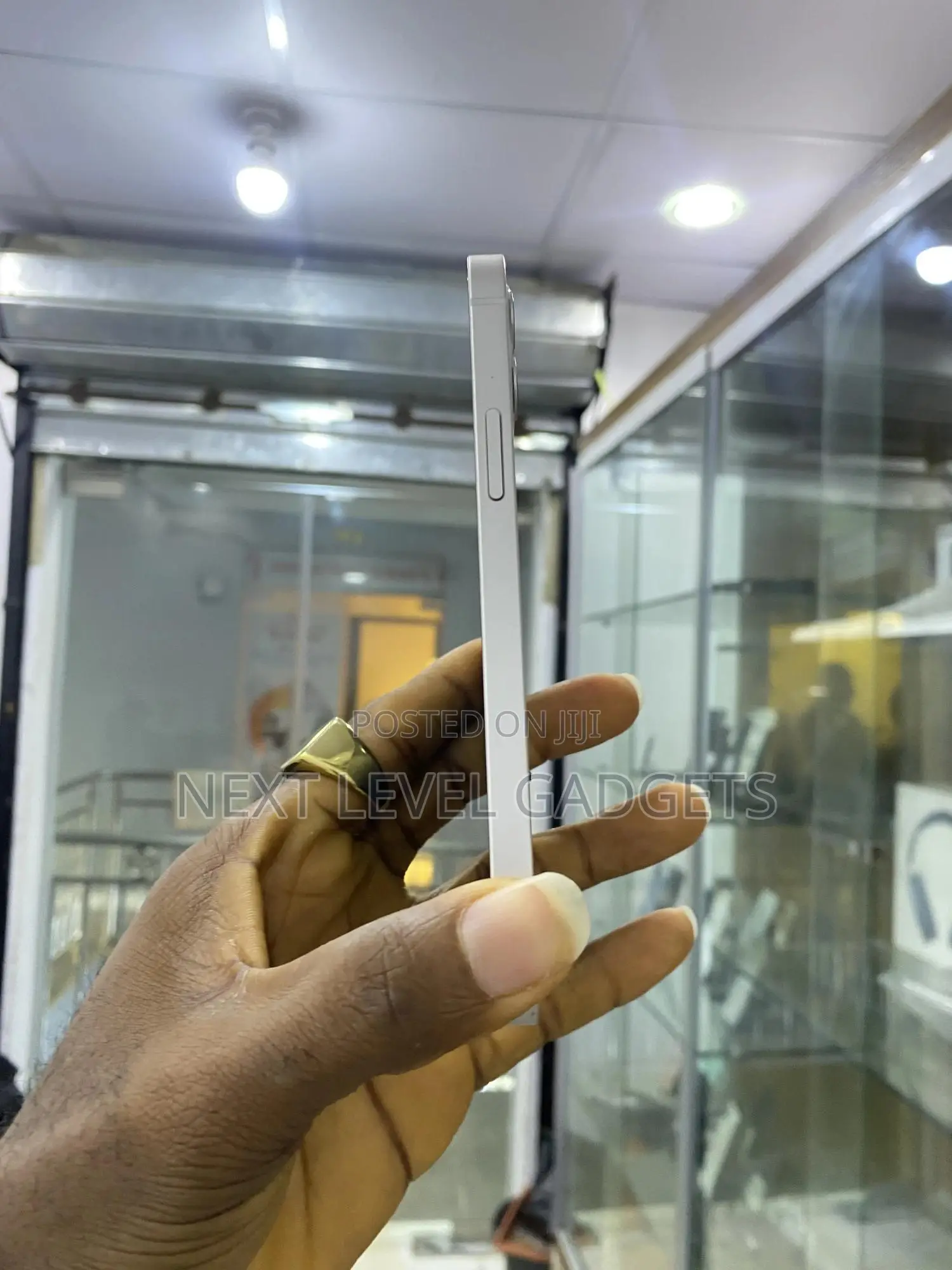 Apple iPhone 12 64 GB White