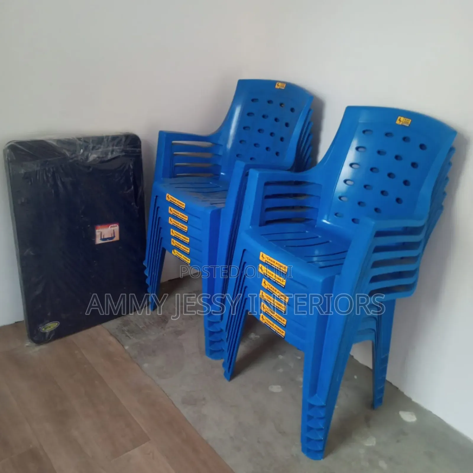 Standard Plastic Chair