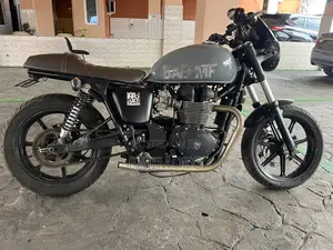Triumph 2013 Gray