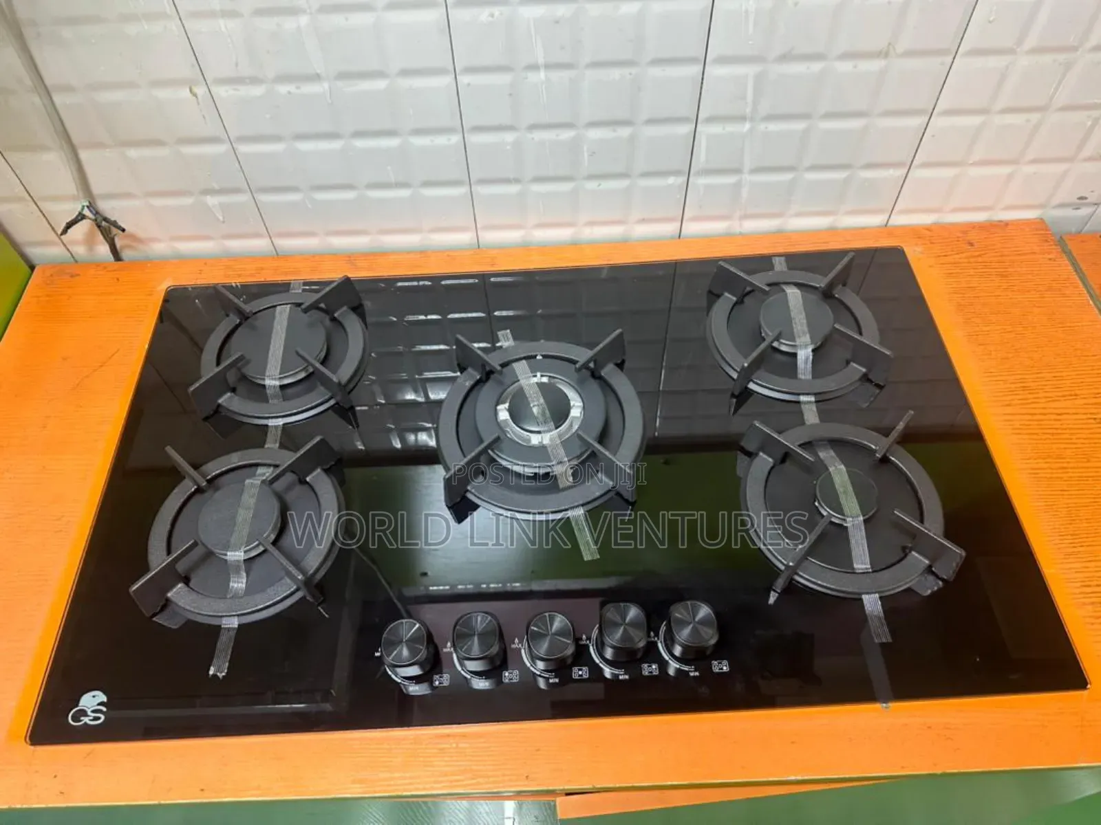 G S Cabinet Table Gas Cooker 5 Burners With Automatic Ignition
