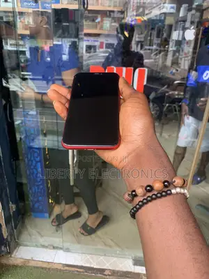 Apple iPhone 11 128 GB Red