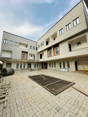 Furnished 4bdrm Duplex in Gbagada for sale