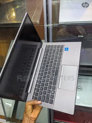 Laptop HP ZBook Firefly G8 8GB Intel Core I5 SSD 256GB