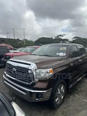 Toyota Tundra 2014 Brown