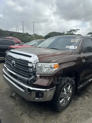 Toyota Tundra 2014 Brown