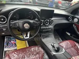 Mercedes-Benz GLC-Class 2018 Black