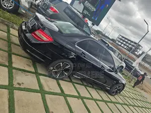 Mercedes-Benz C300 2010 Black