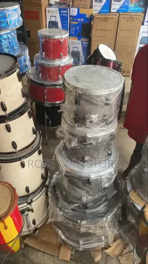 5 Set Yamaha Drumset( Uk Used )