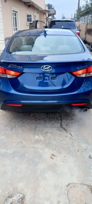 Hyundai Elantra 2014 Blue
