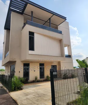 5bdrm Mansion in Katampe Extension for sale