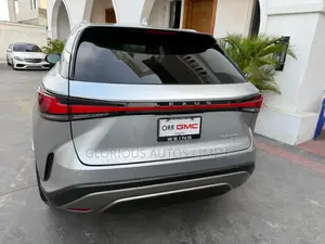 Lexus RX 2023 Silver