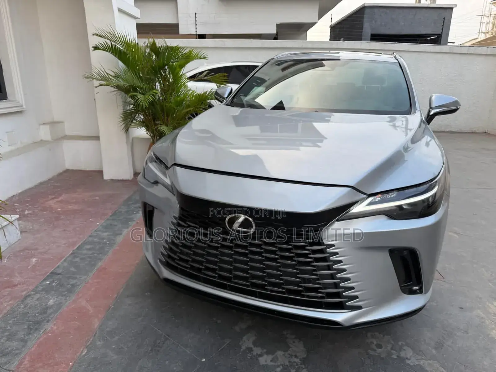 Lexus RX 2023 Silver