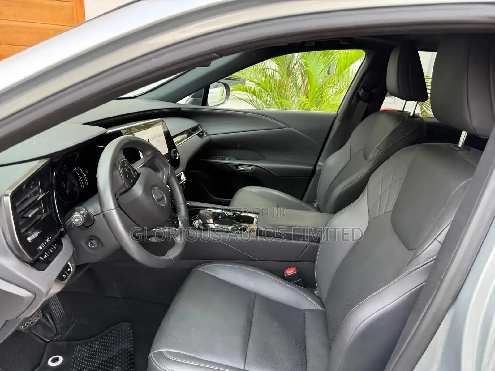 Lexus RX 2023 Silver