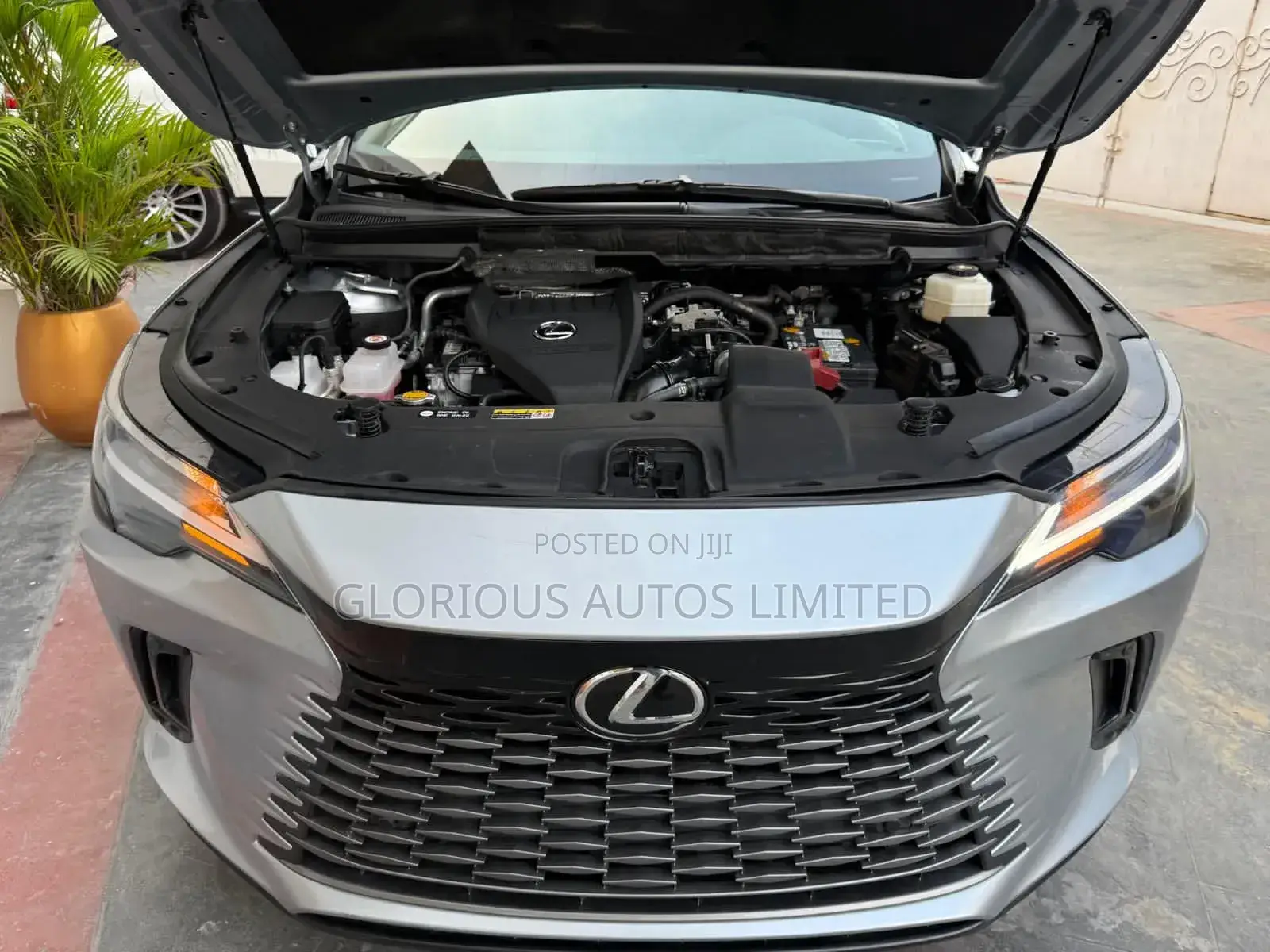 Lexus RX 2023 Silver