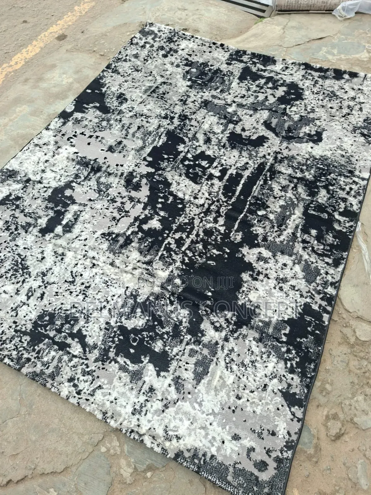 Centre Rug for Dining Room