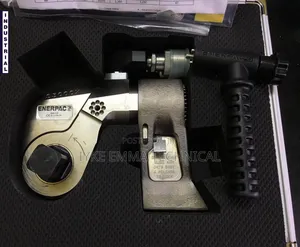 Enerpac S3000x Square Drive Hydraulic Torque Wrench 3225 Ft. LBS 1" Dr