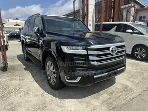 New Toyota Land Cruiser 2022 Black
