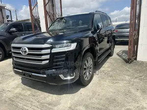 New Toyota Land Cruiser 2022 Black
