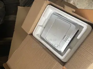 Luxury Single Pop-Up Floor Socket With Universal Socket and Data Port