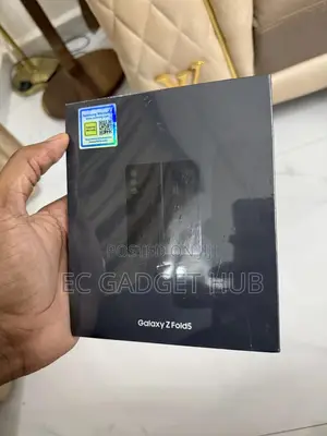 New Samsung Galaxy Fold 5G 512 GB Black