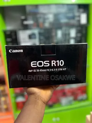 Canon Eos R10