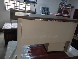 Standard Foreign 1.2 Meter Office Table With Movable Drawer