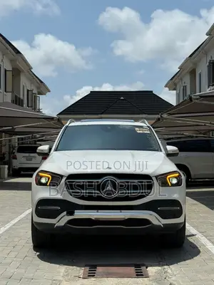 Mercedes-Benz GLE-Class GLE 350 2021 White