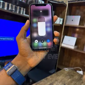 Apple iPhone 11 64 GB