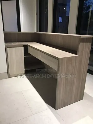Receptionist Station