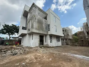 5bdrm Duplex in Life Camp for sale