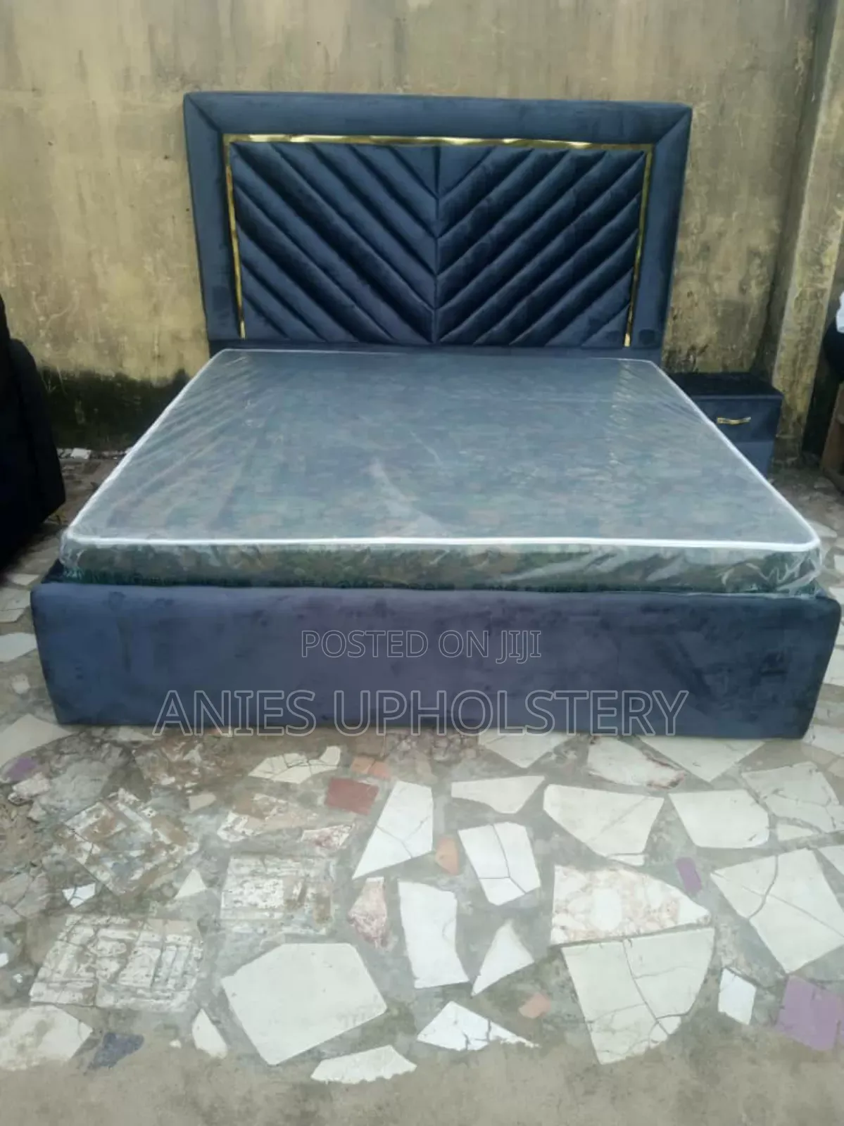 Beutiful New York Design Bed Frame