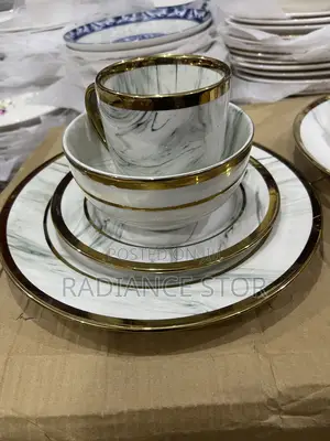 Non Tarnish 16 Pieces Dinner Set