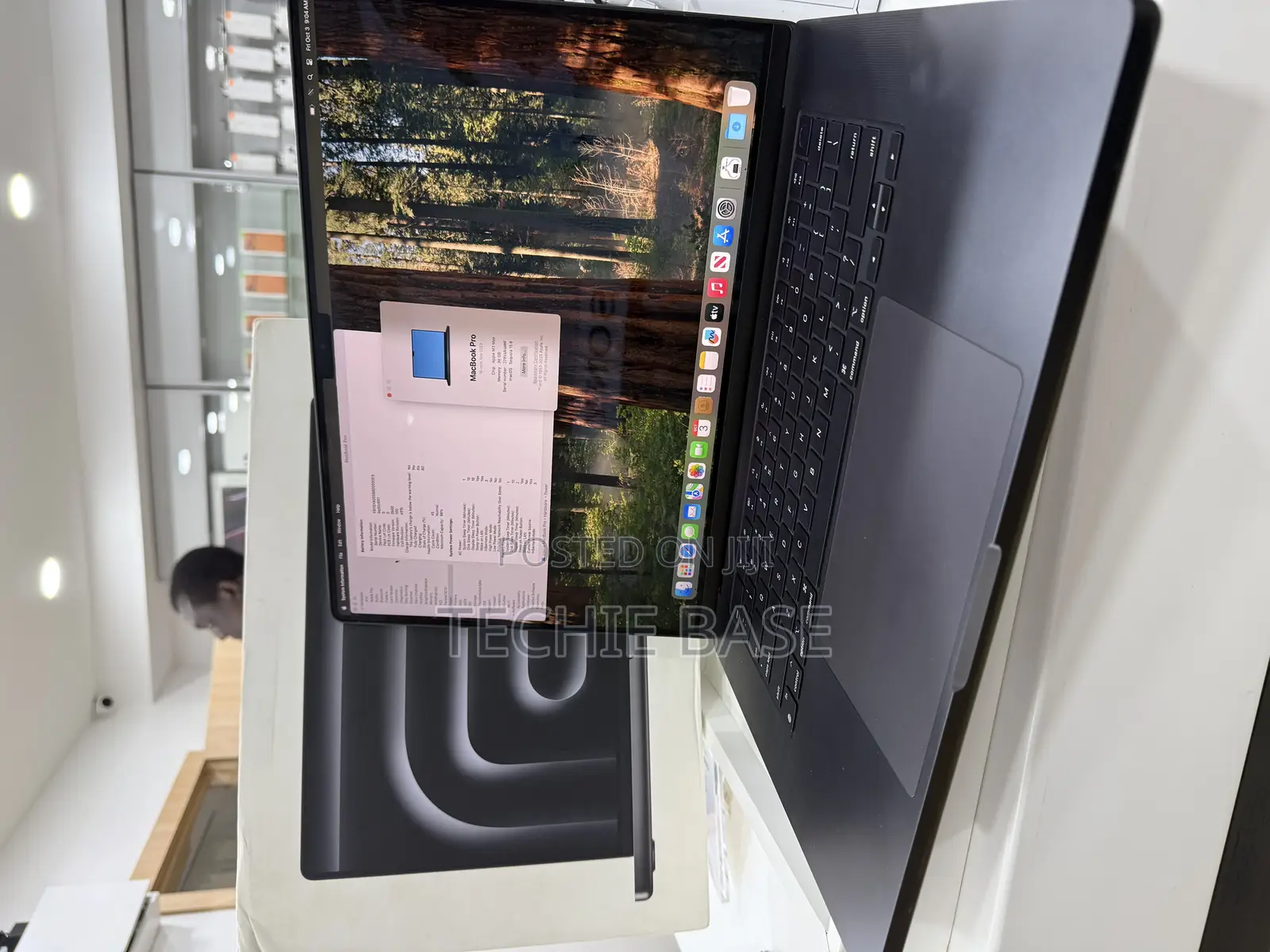 Laptop Apple MacBook Pro 2023 M3 Max 36GB Apple M3 Max SSD 1T