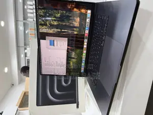 Laptop Apple MacBook Pro 2023 M3 Max 36GB Apple M3 Max SSD 1T