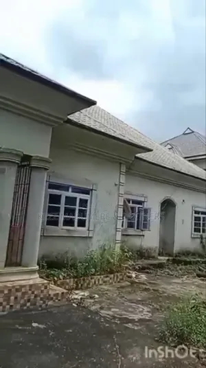 4bdrm Bungalow in Obi Wali ,Rumuigbo for sale