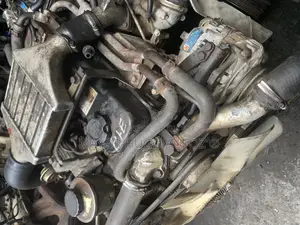 Nissan Np300 Engine