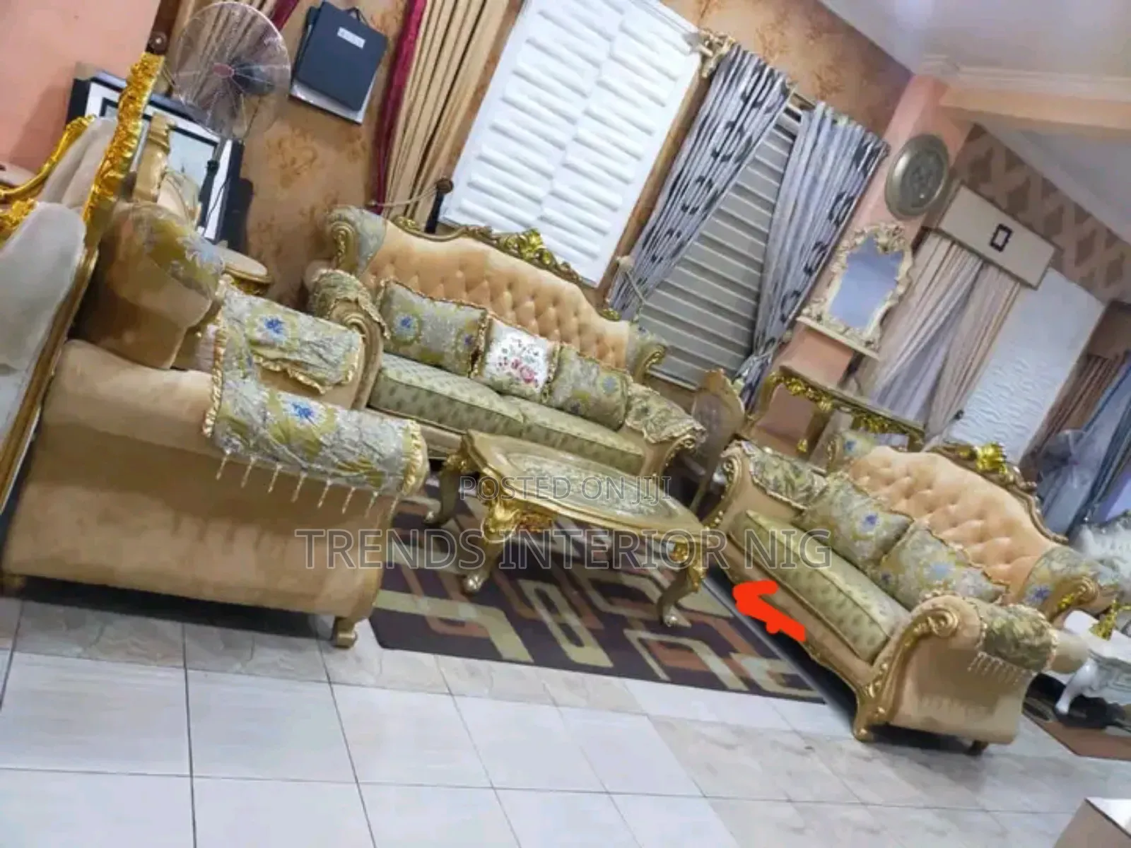Stylish Royal Sofas