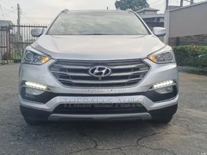 Hyundai Santa Fe SE AWD 2017 Silver