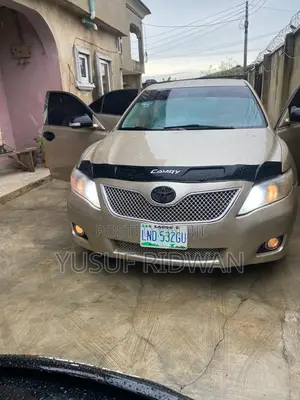 Toyota Camry LE 4dr Sedan (2.4L 4cyl 5A) 2008 Gold