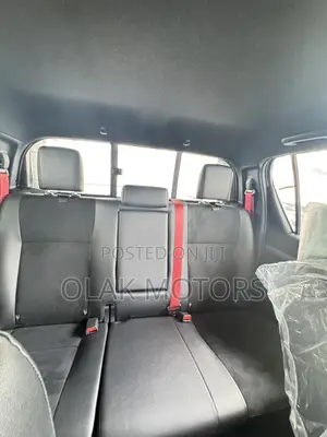 New Toyota Hilux 2025 White