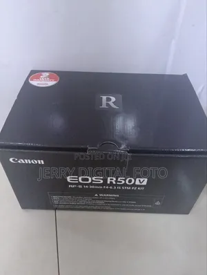 Canon Eos R50v With Lens 18-45mm