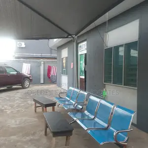 Standard And Spacious 13rooms Hotel At New Oko Oba