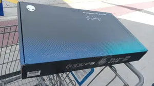 New Laptop Dell Alienware 16X Aurora 32GB Intel Core Ultra 9 SSD 2T