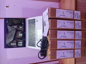 New Laptop HP EliteBook 8770W 12GB Intel Core I7 SSD 512GB