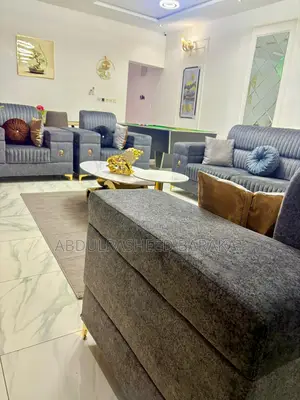 Luxury 4 Bedroom Self Compound With Pool Snooker Bathtub