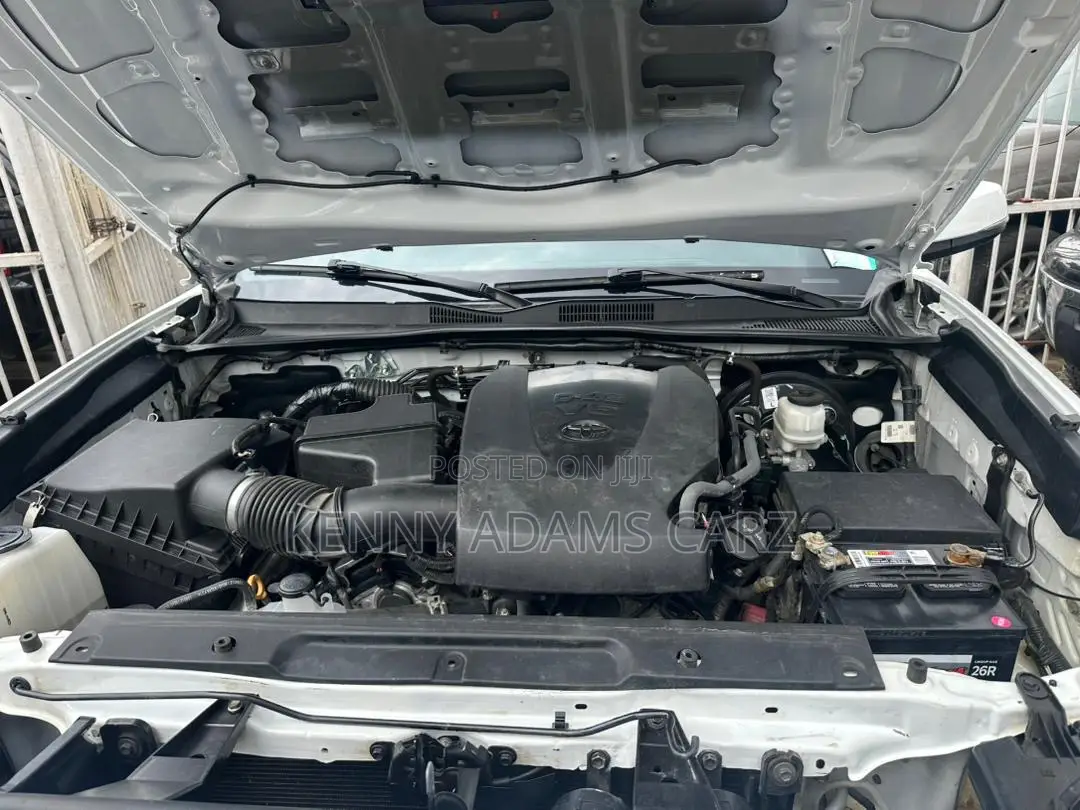 Toyota Tacoma TRD Sport 2022 White